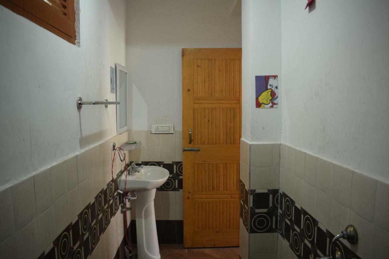 Bros Hostel Manali Zewnętrze zdjęcie